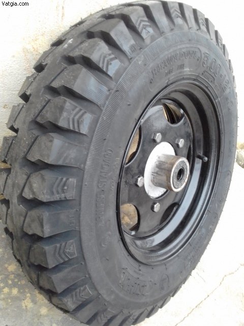 Bánh Xe Có Chất Liệu Rất Thích Hợp để Vận Chuyển Hàng Hóa Số Lượng Lớn