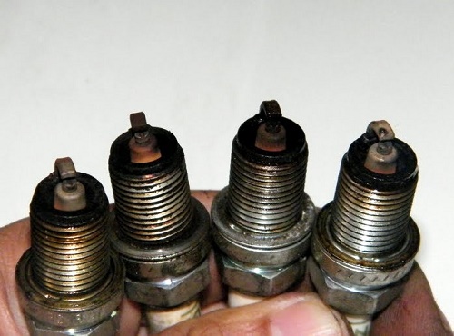 Dấu Hiệu Bugi Xe Ba Gác Cần Được Thay Thế
